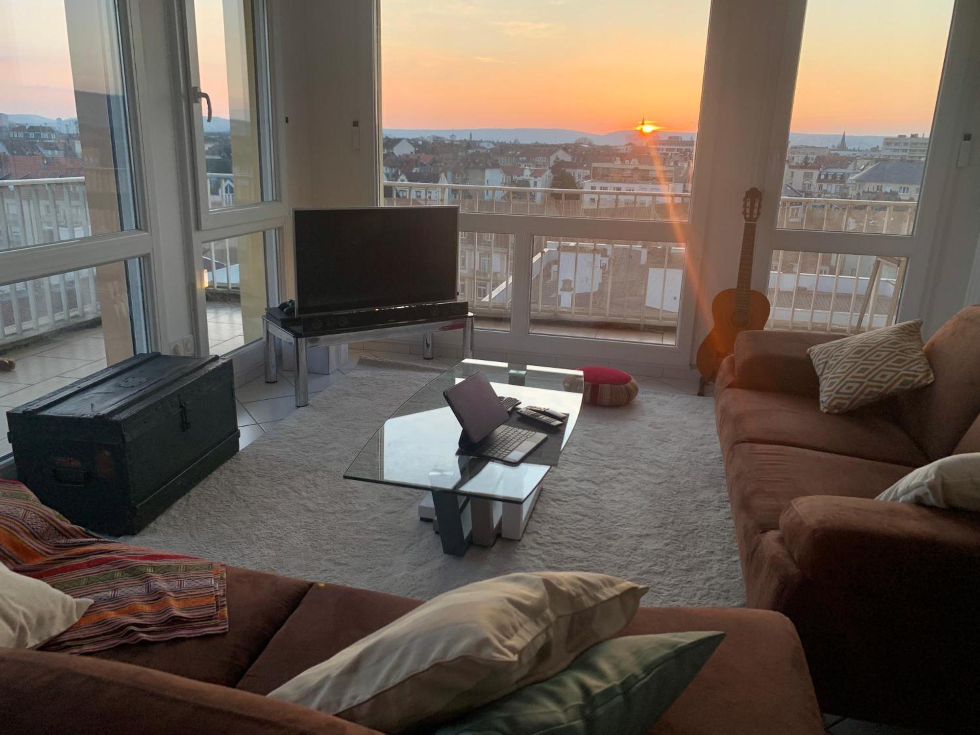 Vue Magnifique, 7 Mn Gare, Muse, Centre, Parking Appartement